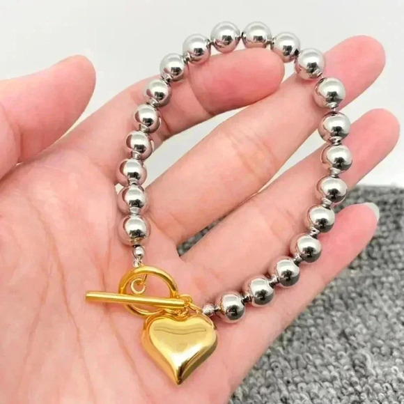 *NEW* 18K Gold Plated Stainless Steel Two Tone Toggle Bracelet & Heart Pendant - Picture 2 of 9